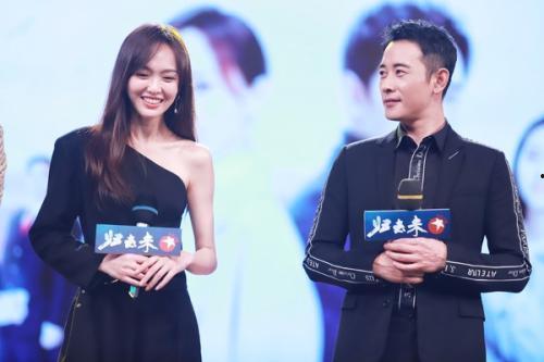 全娱乐圈带凳子吃瓜,带凳子吃瓜，揭秘明星幕后故事